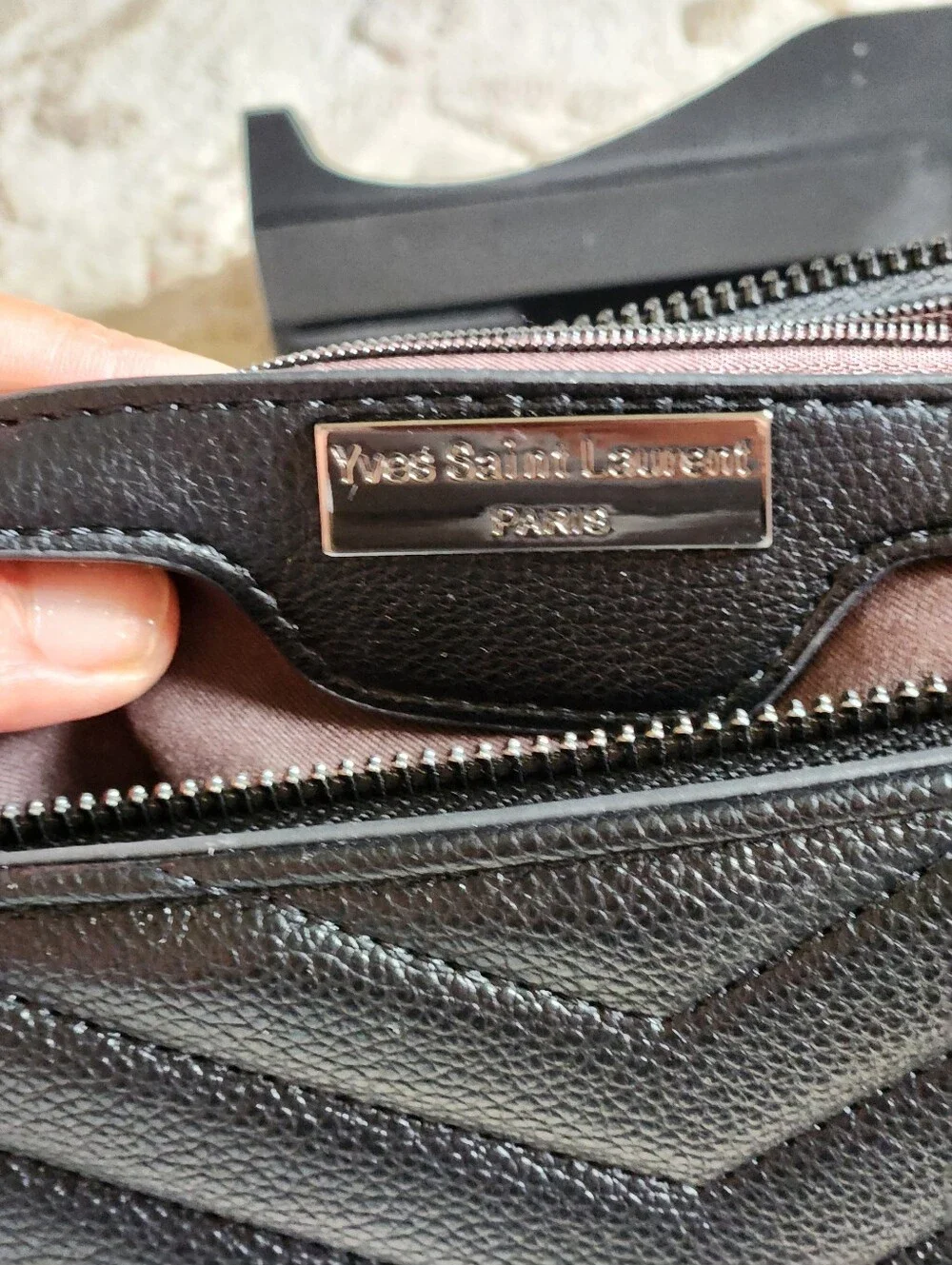 Saint Laurent elegant saint